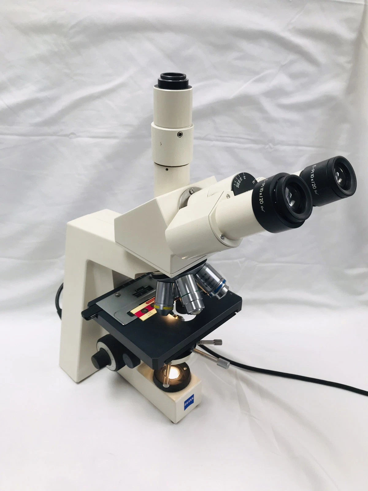 Carl Zeiss Standard 25 ICS 10x/20 Eye Pieces 5x A-Plan Objectives Trinocular