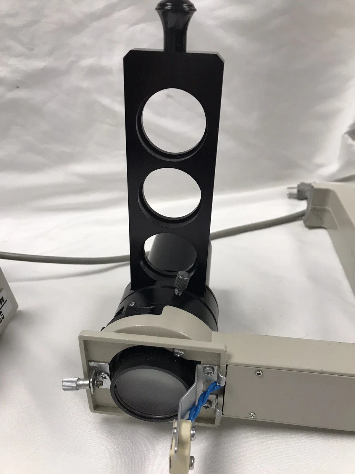 Nikon Inverted Microscope TMS with 3 Objectives AS-IS Parts / Repair 4x 10x 20x