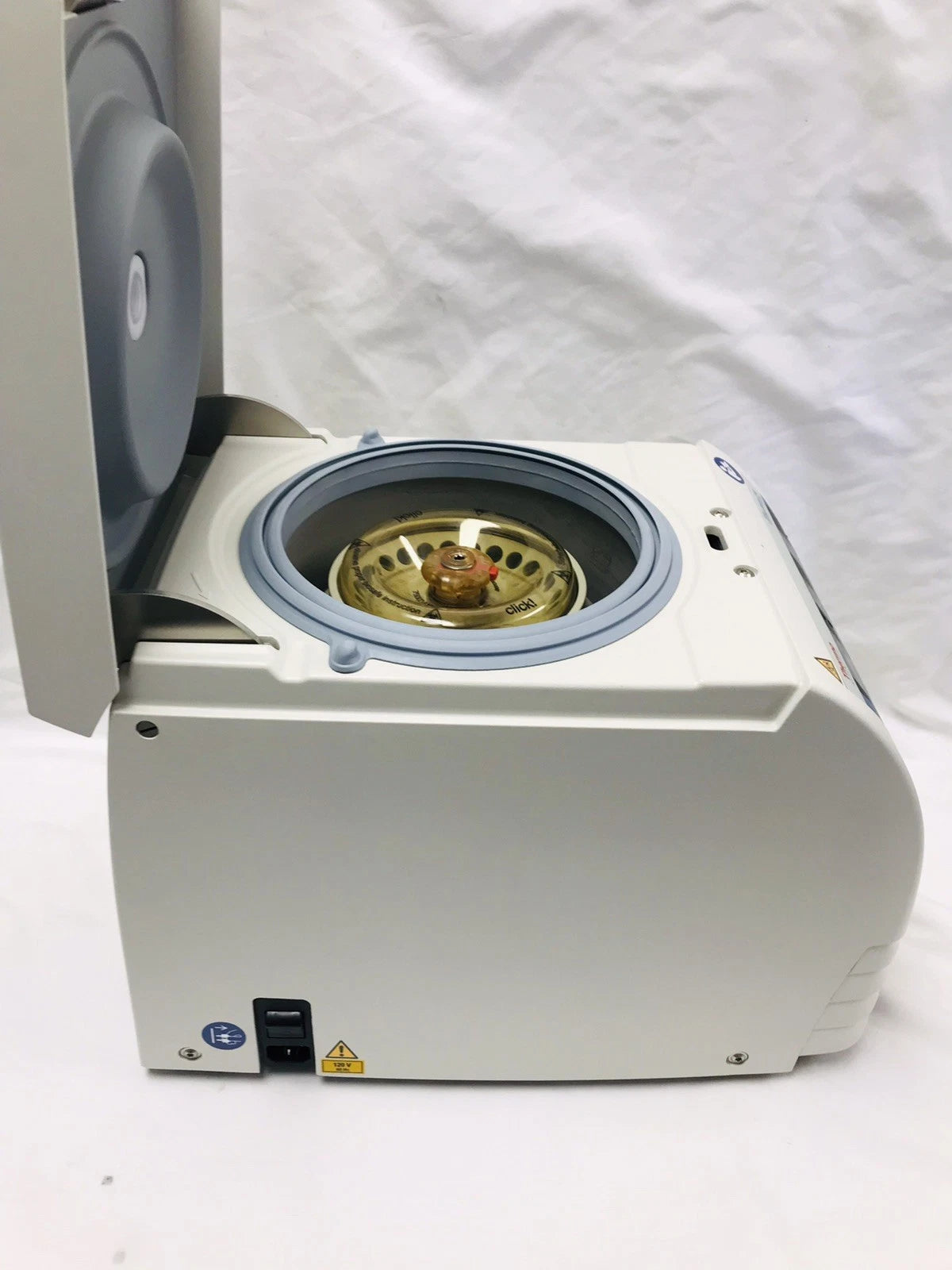 Thermo Sorvall Legend Micro 21R Refrigerated Centrifuge with 75003424 Rotor