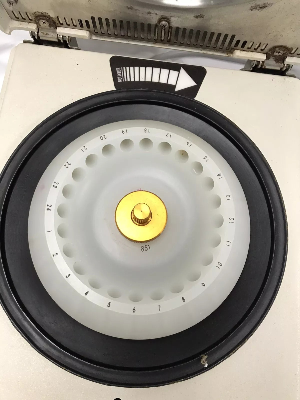IEC Micro Centrifuge Model Micromax With 24 X 1.5/2.0ml Rotor Model 851
