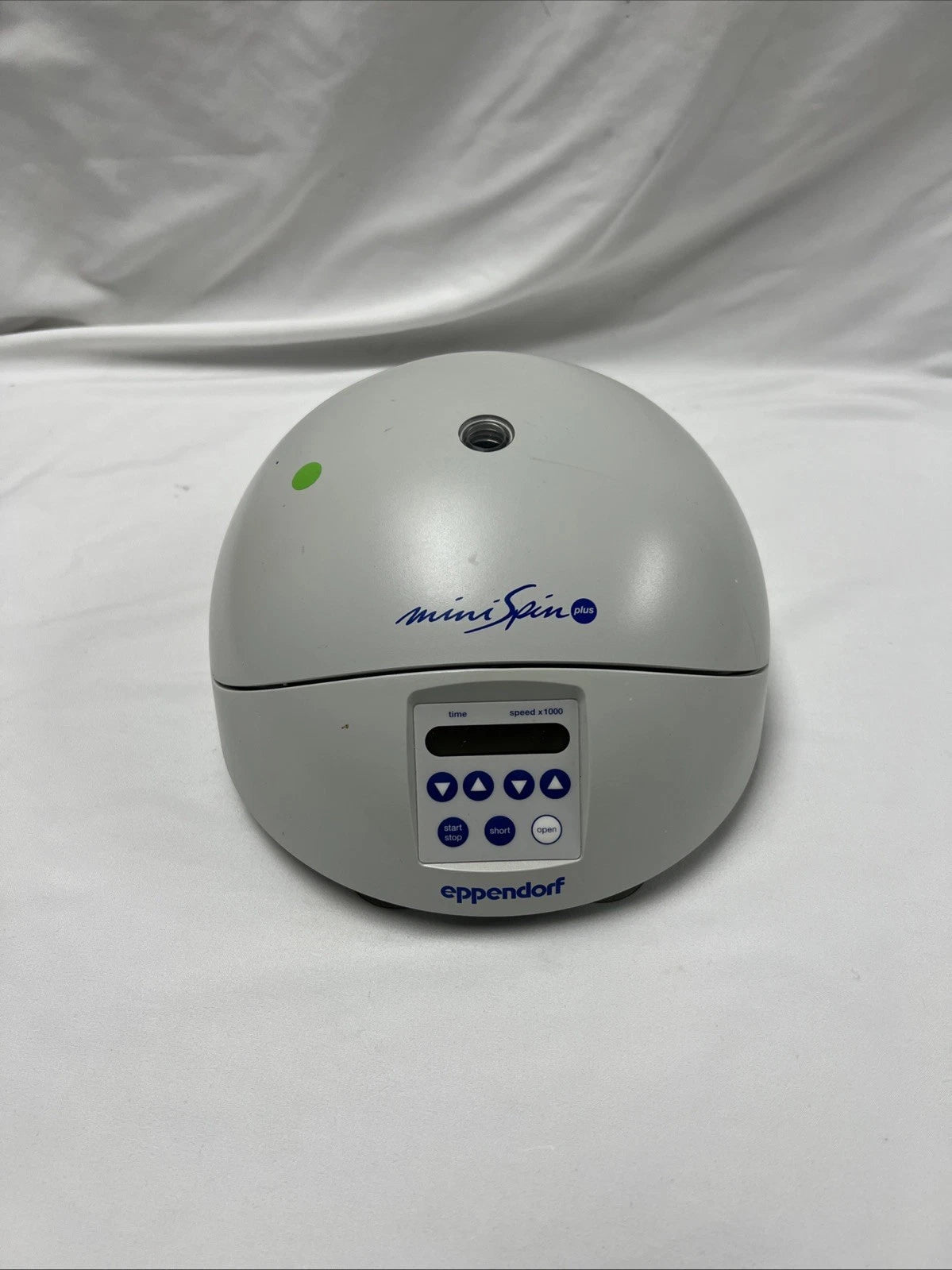 Eppendorf MiniSpin Plus 5453 Microcentrifuge + F45-18-11 Rotor Tested Working