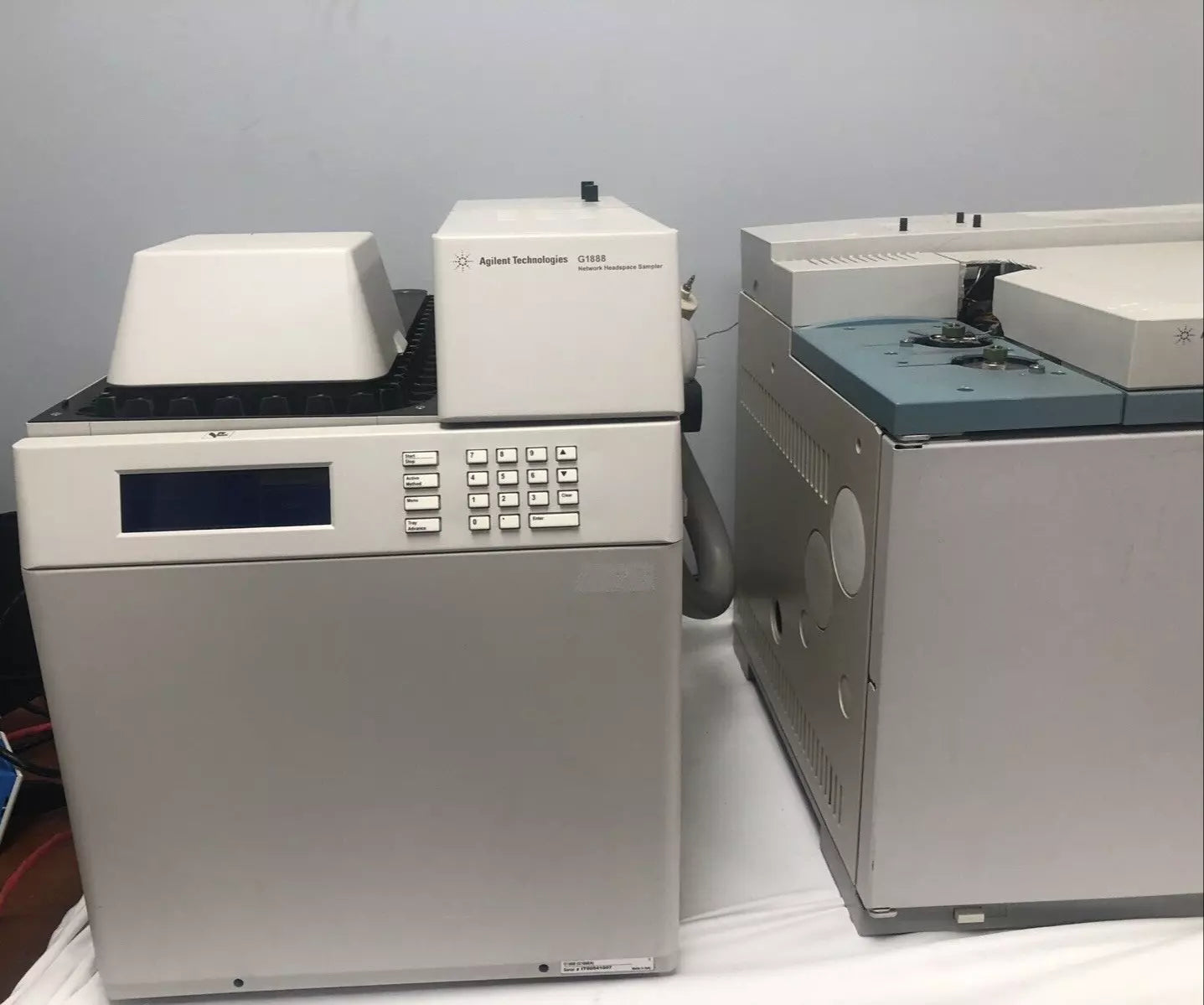 Agilent 6890N Network GC with G1888 Network Headspace Sampler System