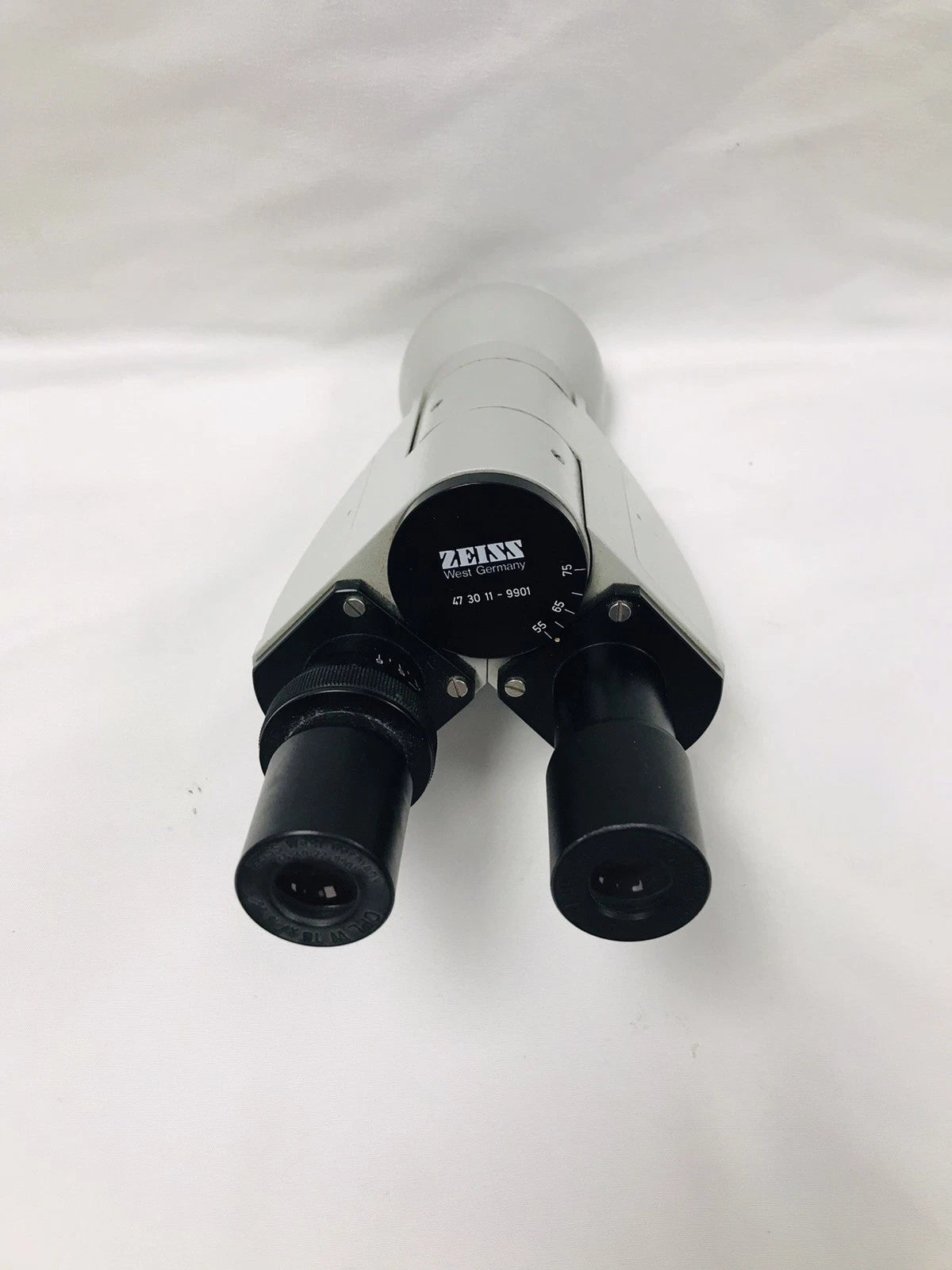 Carl Zeiss 47 30 11-9901 Binocular Head w/ Eyepieces Cpl W10X/18 46 40-22-9901