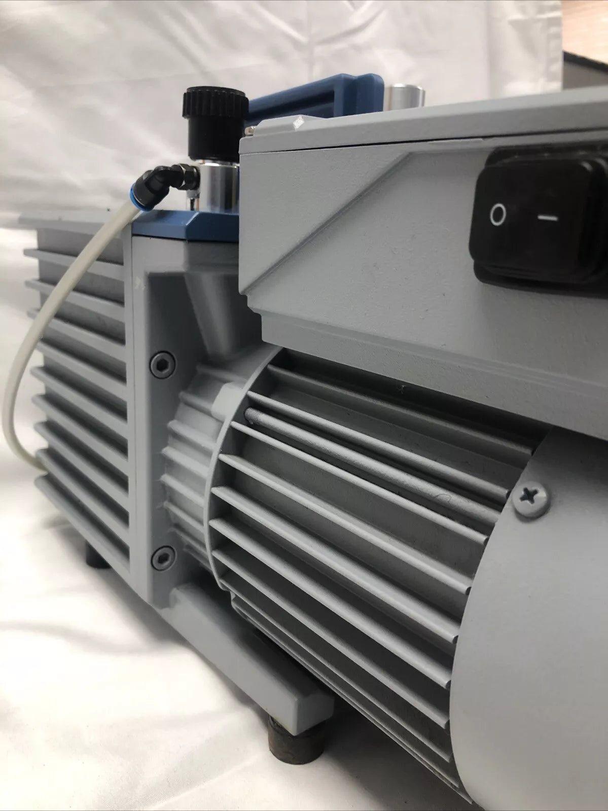 Vacuubrand RE 6W Rotary Vane Vacuum Pump YEAR 2016 Tested Working