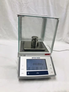Mettler Toledo XS603S Scale 610g Capacity x 1mg Readability with Charger Tested