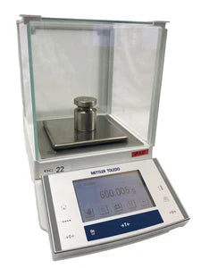 Mettler Toledo XS603S Scale 610g Capacity x 1mg Readability with Charger Tested