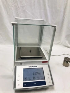 Mettler Toledo XS603S Scale 610g Capacity x 1mg Readability with Charger Tested