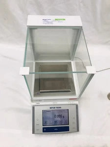 Mettler Toledo XS603S Scale 610g Capacity x 1mg Readability with Charger Tested