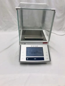 Mettler Toledo XS603S Scale 610g Capacity x 1mg Readability with Charger Tested