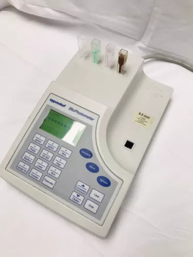Eppendorf 6131 BioPhotometer Spectrophotom UV/Vis DNA RNA Oligo Protein Bacteria