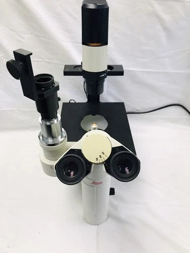 Leica - Leitz DM IL Inverted Phase Contrast Microscope With 4 Objectives DMIL