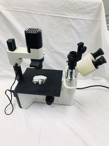 Leica - Leitz DM IL Inverted Phase Contrast Microscope With 4 Objectives DMIL