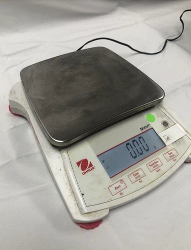 OHAUS SPX2202 SCOUT SPX Portable Scale Precision Balance 2,200 grams x 0.01 gram