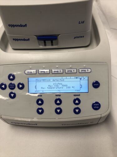 Eppendorf 5382 ThermoMixer C | Plates Adapter with Lid | Cooling Heating shaker