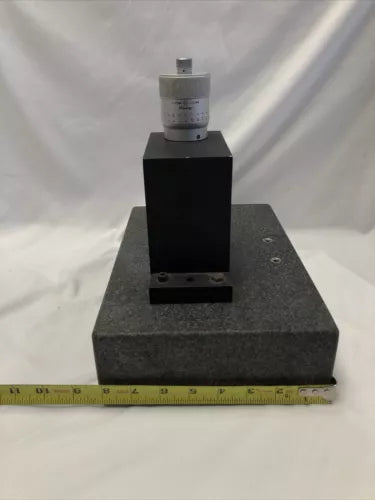 DoAll Granite W/ Mitutoyo 152-348 High Accuracy Micrometer 0-25 / 0.002mm