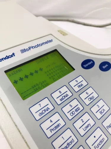 Eppendorf 6131 BioPhotometer Spectrophotom UV/Vis DNA RNA Oligo Protein Bacteria