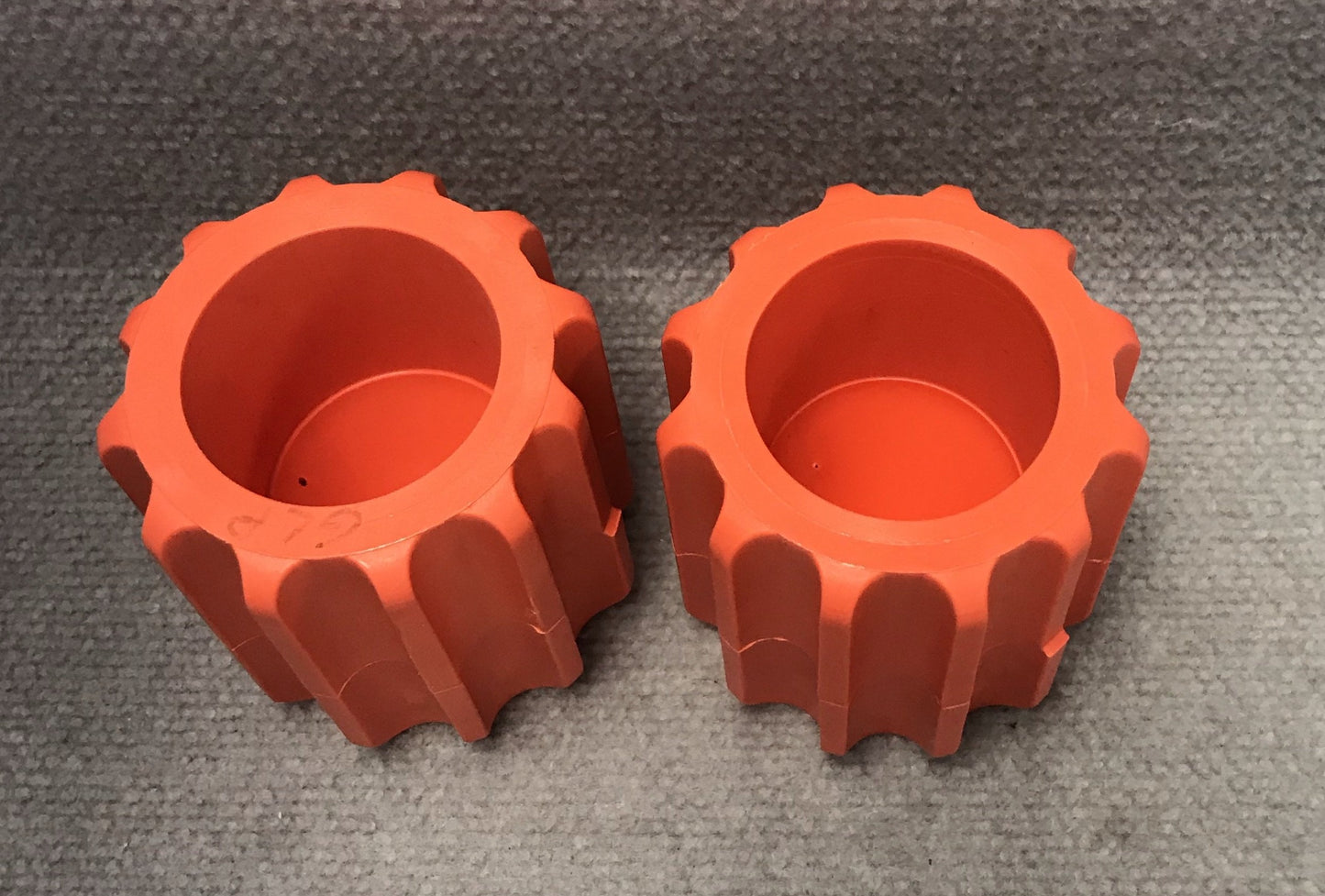 set of 2 Beckman Coulter 369385 - 250Ml Polypropylene Conical Bottle Adapter