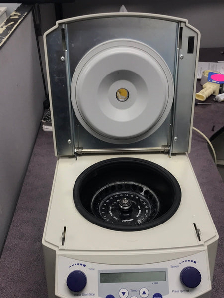 Eppendorf 5415R Refrigerated Centrifuge with Rotor no  Power Up for  Parts