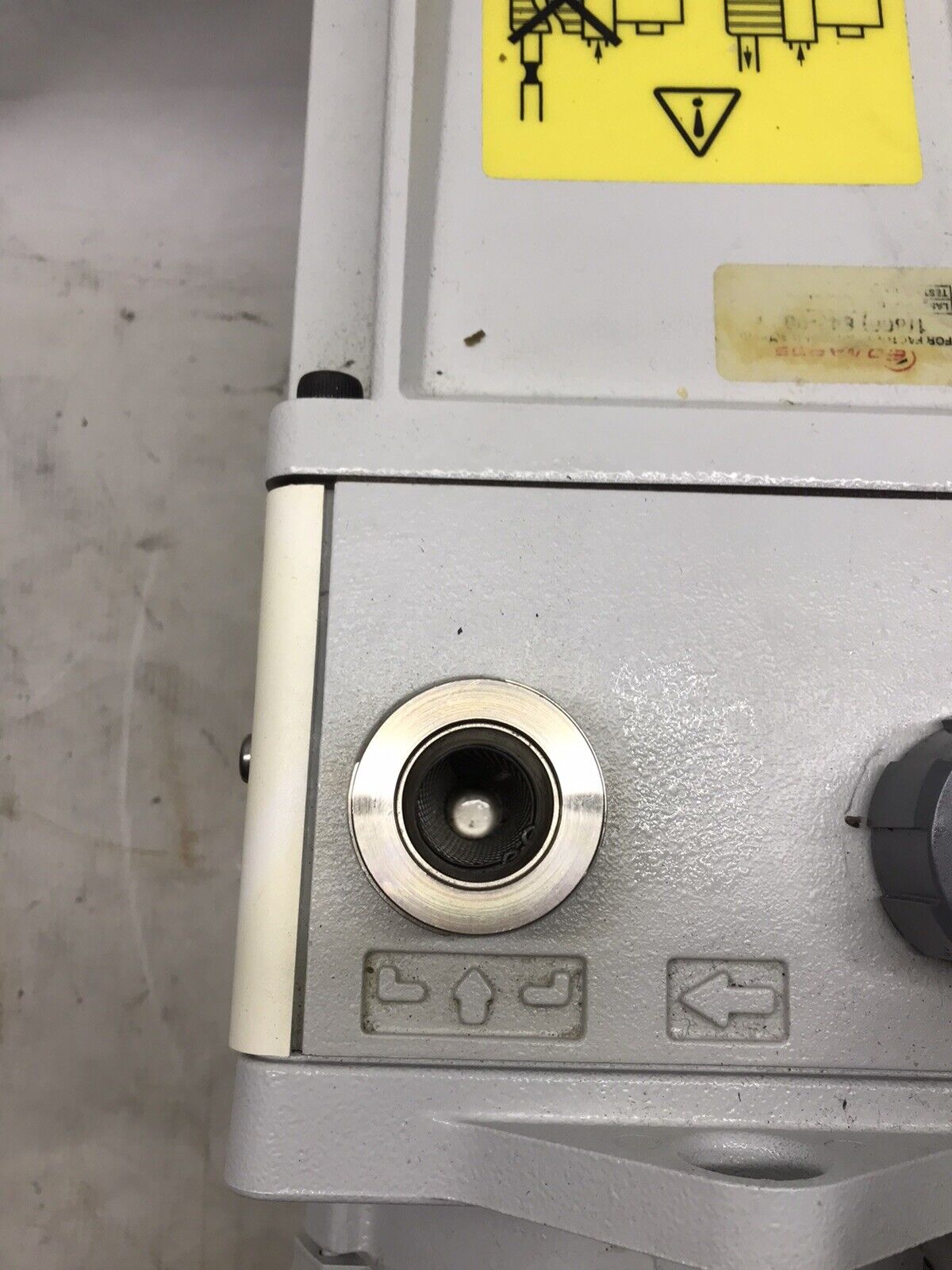 EDWARDS E2M30 Dual Stage Rotary Vane Vacuum Pump - TESTED warranty