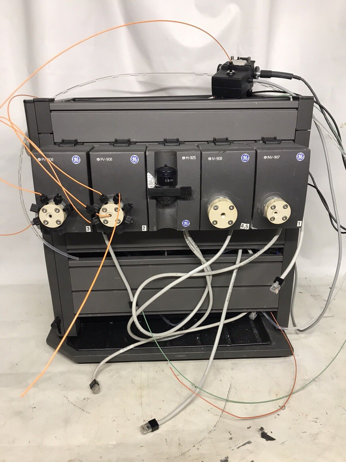 Amersham / GE AKTA FPLC System UPC-900 P-920 | Frac-950 INV-907 M-925 IV-908