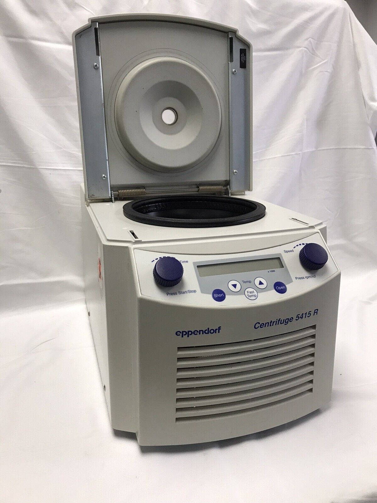 Eppendorf 5415R Refrigerated Centrifuge w/ F-45-24-11 Rotor for Parts Repair NPU