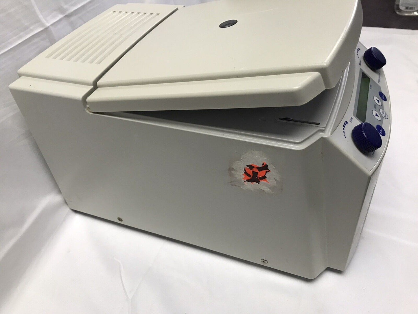 Eppendorf 5415R Refrigerated Centrifuge w/ F-45-24-11 Rotor for Parts Repair NPU